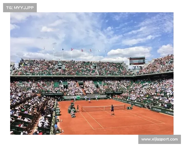 罗兰加洛斯中心球场顶棚完成升级，保障雨赛顺利进行
