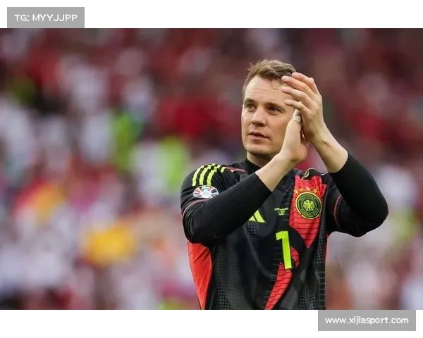 诺伊尔与拜仁续约谈判陷入僵局,曼联密切关注 诺伊尔与拜仁续约谈判陷入僵局,曼联密切关注